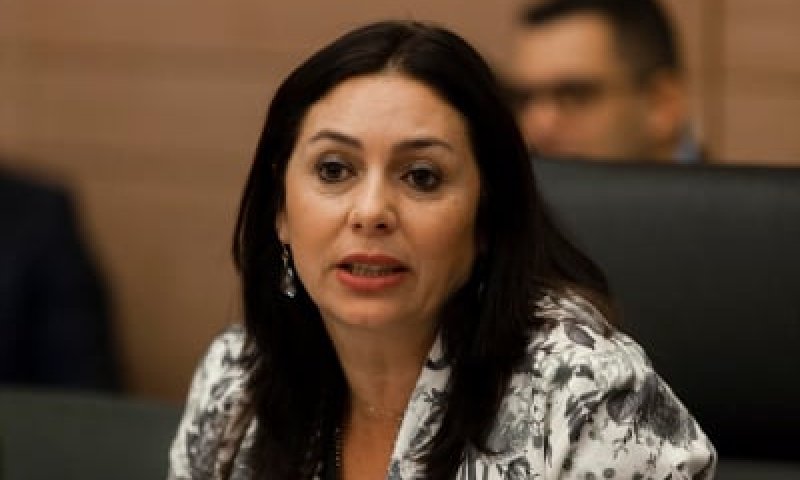 רגב: להפעיל לחץ על האסירים הבטחוניים