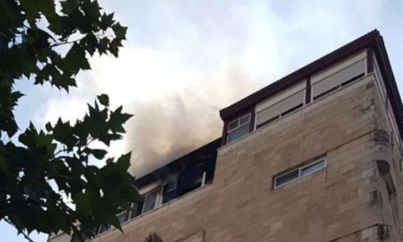 השריפה בי-ם: גבר נפצע אנושות, 3 פצועים קל