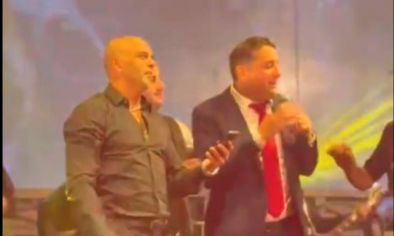 חרם? אייל גולן הופיע בחתונת בנו של לב לבייב