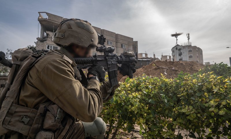 צפו: לוחמי צה"ל כבשו את הכיכר המרכזית בחאן יונס