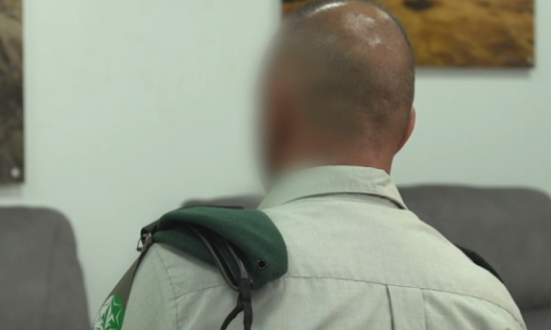 צפו: המפקד שלא מוותר על אף חייל "לגרום לו לפרוח"