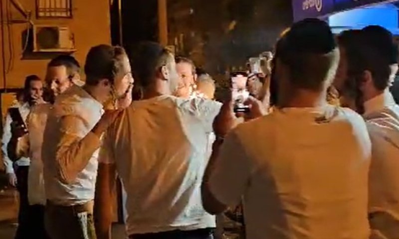 צפו | אחרי הגמר: כך יענקי גולדהבר התקבל בביתו