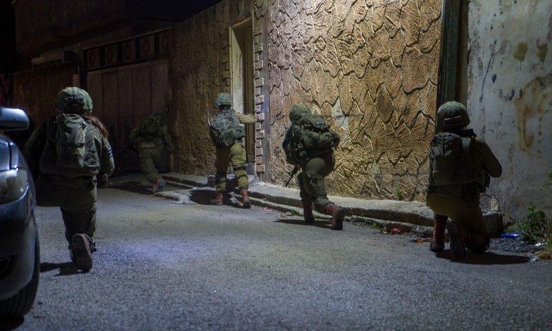 המאבק בטרור: 23 מבוקשים נעצרו, כספים הוחרמו