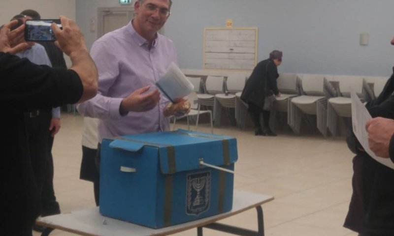 כך יושג הרוב הדרוש לשינוי השיטה בבית היהודי