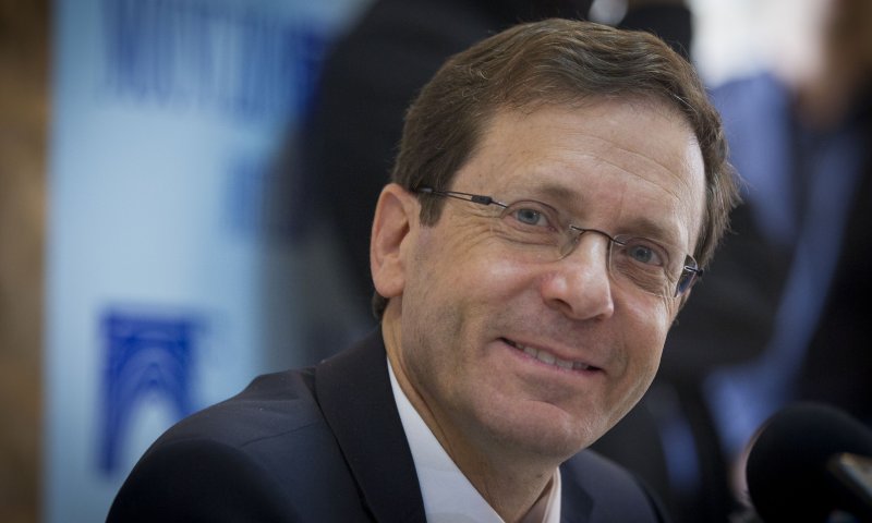 סקר הארץ: לפיד וכחלון מתחזקים על חשבון הימין