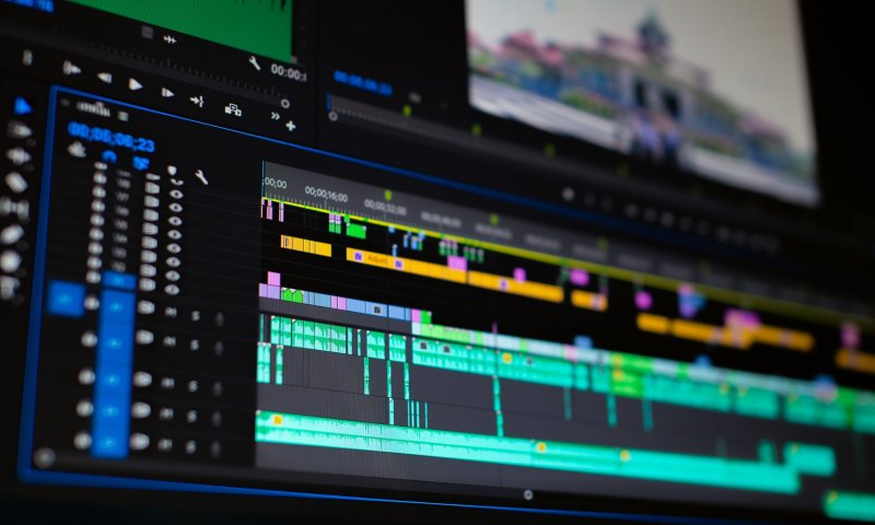 דרושים לסרוגים: צלמים, עורכי וידאו ואפטריסטים