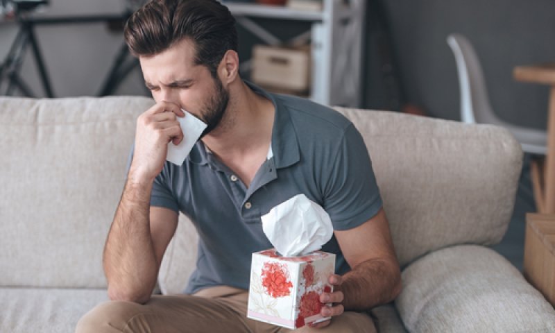 לא לבריאות: עצר התעטשות וגרם לעצמו נזק כבד