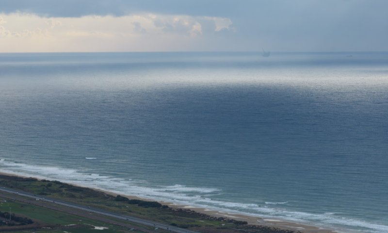 משרד הבריאות באזהרה לציבור המתרחצים בים