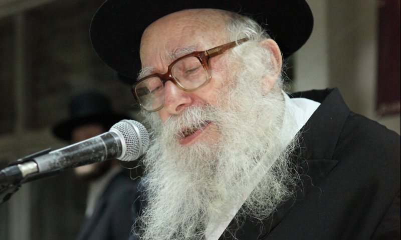 ברוך דיין האמת: בגיל 93 נפטר הרב ניסים קרליץ זצ"ל