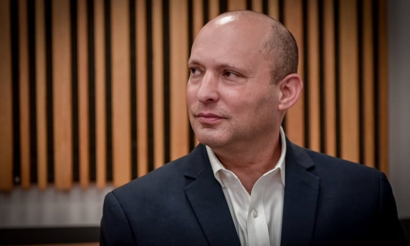 נפתלי בנט ברגע מרגש: "מלא גאווה וקצת דאגה"