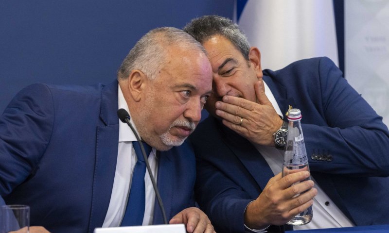 רון תומר נגד המורים: "שביתה &ndash; נזק אדיר מימדים"