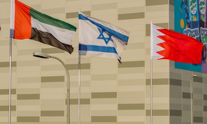 שגריר האמירויות בגינוי אישי לפיגוע: "תנחומים כנים למשפחות"