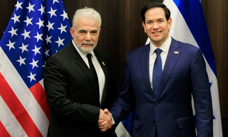 לפיד נפגש עם רוביו: טראמפ נתן את מילתו שהוא יביא את החטופים