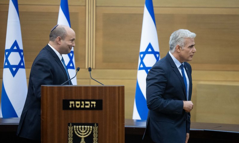 לפיד מגיב להאשמות הוועדה: לא יכולנו לחסל את ראשי חמאס