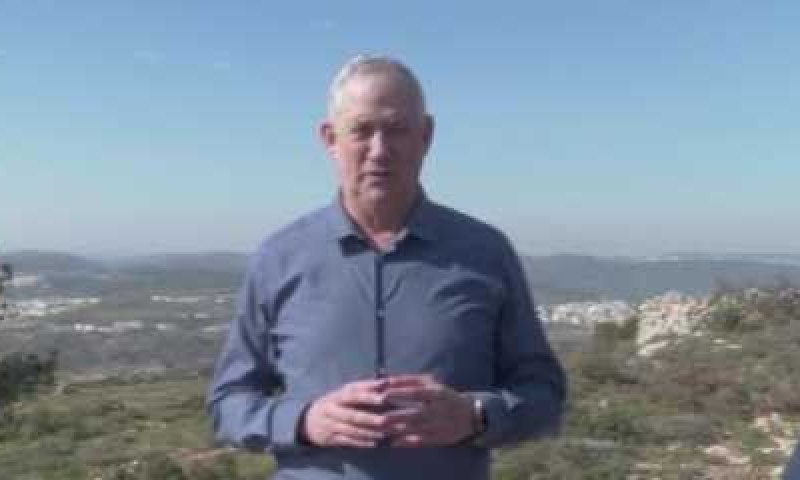 גנץ: "לא יעזור לפלסטינים בית דין, גם אם הוא בהאג"