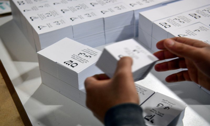 סקר: הפלונטר נמשך; וכמה לא מתכוונים להצביע?