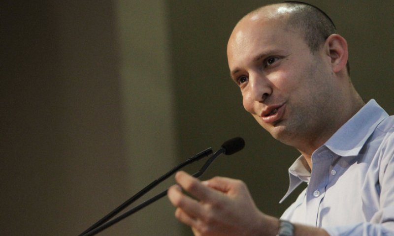 בנט: "גנץ לא דחף לפעולה אפילו פעם אחת מול עזה"