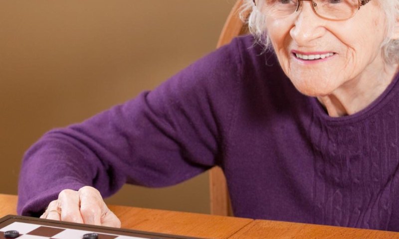 סבתא בבידוד? זה הזמן למשחקי קופסא