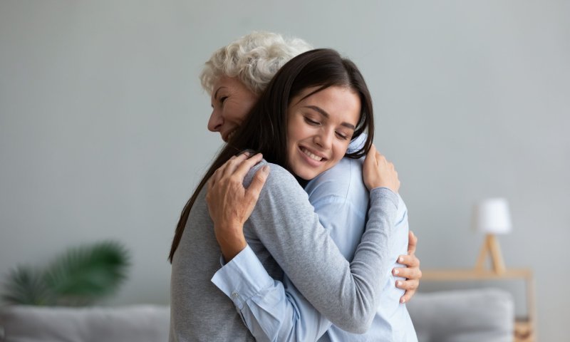 מוריד לחץ דם וגורם לרוגע: יום החיבוקים הבינלאומי