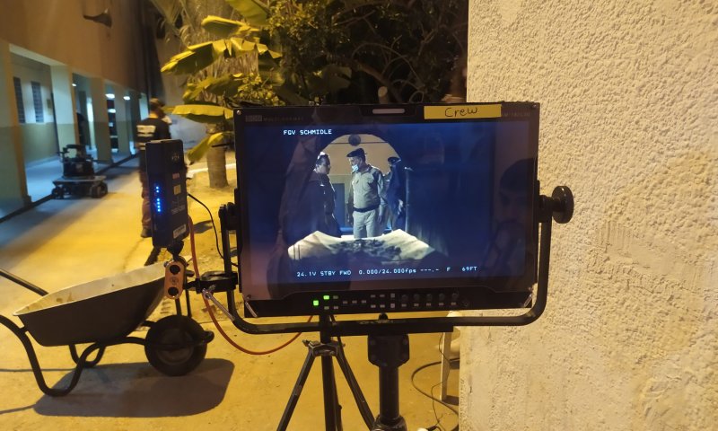 מפתיע: העיתונאי הסרוג שלוהק לסרט בינלאומי