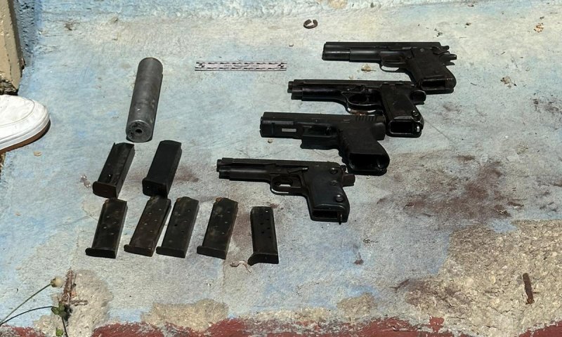 אקדחים ברהיטים: סוכל ניסיון הברחת נשק מעזה