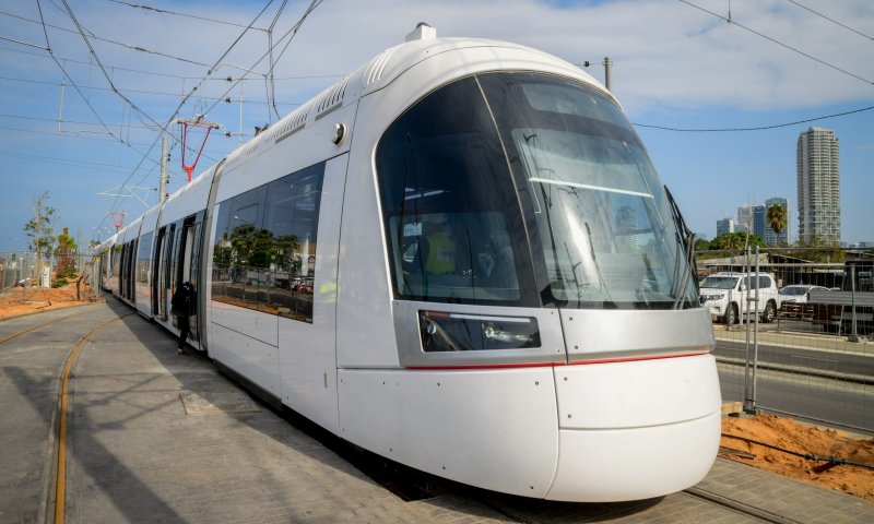 בשל תקלת איתות: הופסקה תנועת הרכבת הקלה בת"א