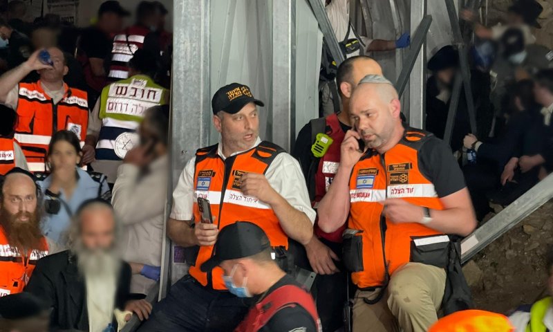 האזינו: השניות הראשונות של האסון ברשת הקשר