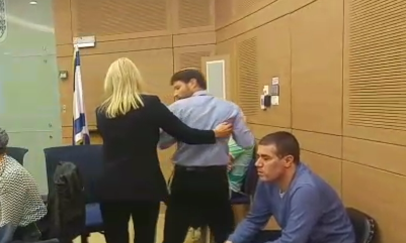 צפו: סמוטריץ' דיבר נגד התבוללות ונזרק מהאולם