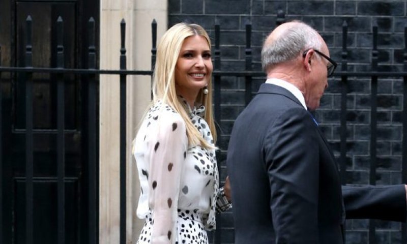 החצאית של איוונקה טראמפ משגעת את הרשת