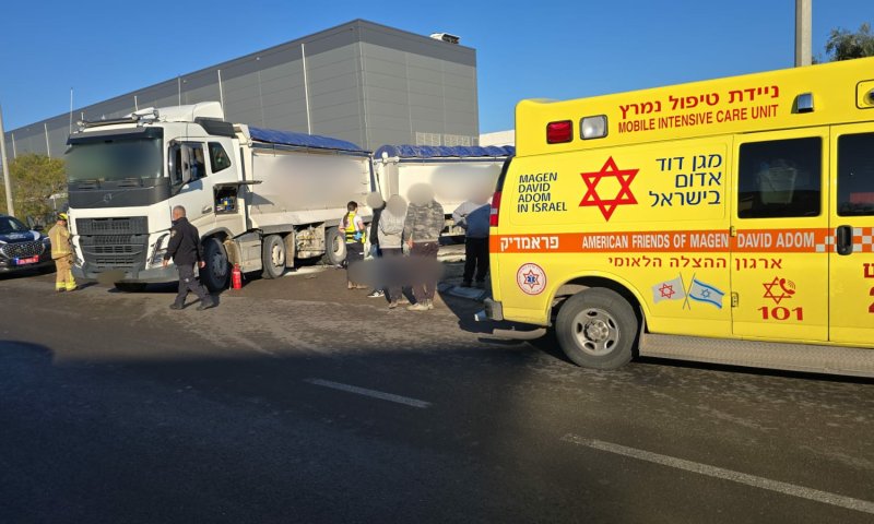 הקטל בכבישים: נהג נהרג בהתנגשות עם משאית באשדוד