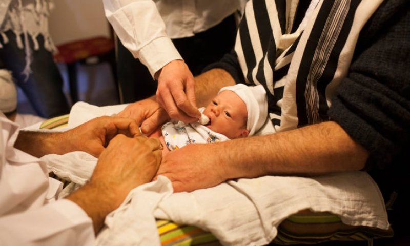 אמונה באנימציה: למה עושים ברית מילה?