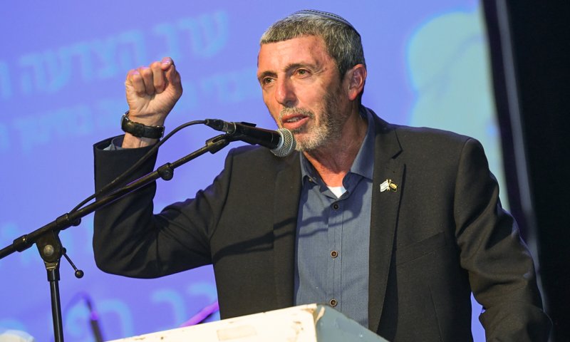 הממשלה אישרה את מינויים של פרץ וסמוטריץ' לשרים