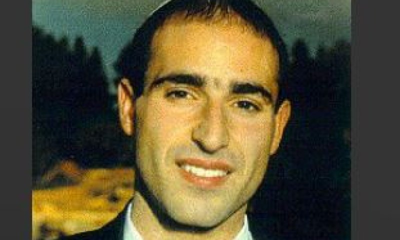 למה יורים במחבל כדי להרוג? בגלל צ'רלי שלוש