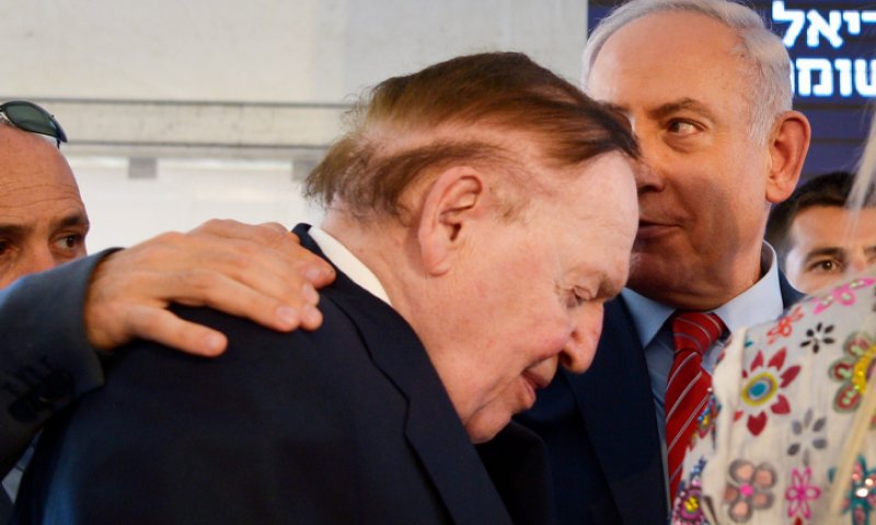 האזינו: אדלסון מסרב לאחל לנתניהו "לצאת נקי" מהחקירות