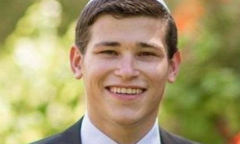 יש גדולי עולם שחלקו בגיל צעיר על רבנים זקנים