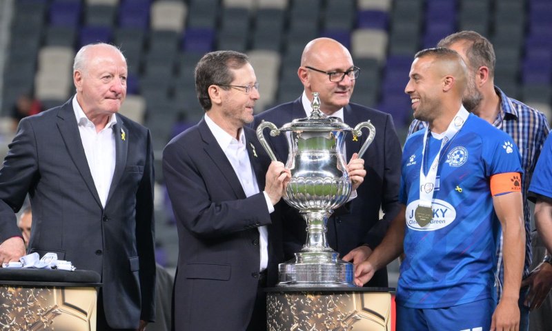 אחרי 72 שנה: מכבי פתח תקווה זכתה בגביע