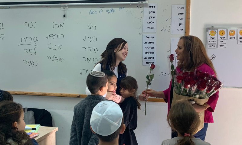 צפו: חגית משה הפתיעה את המורים שהיו בהלם