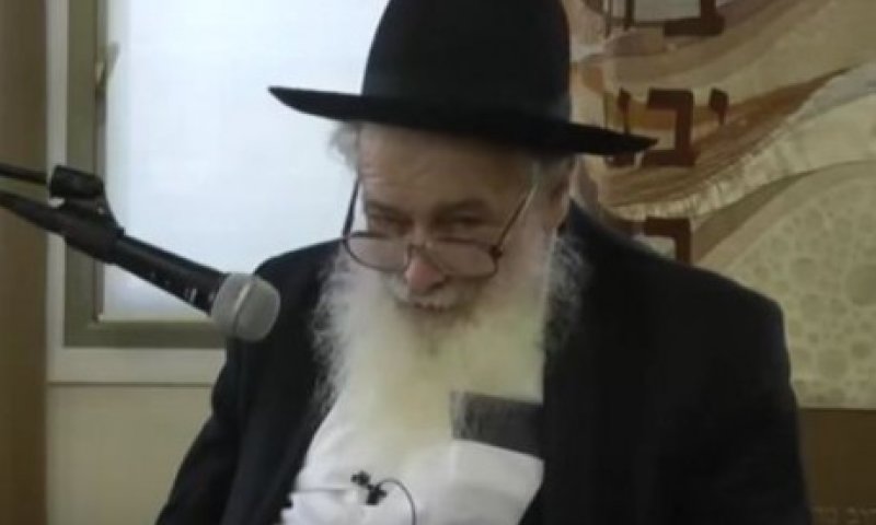 נתן הסכמה לספר המכשיר מורות הלכה וחזר בו