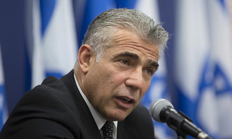 לפיד: טעיתי כשגרמתי לאנשים לחלל שבת