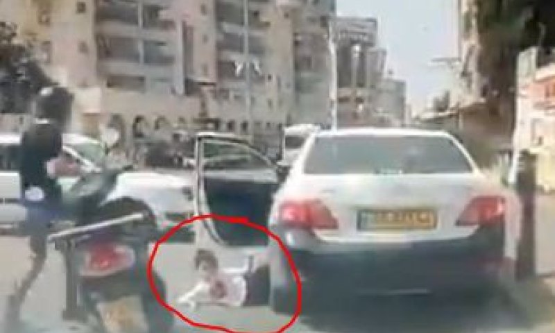 ילדה בת 7 נדרסה במעבר חציה וניצלה בנס. צפו