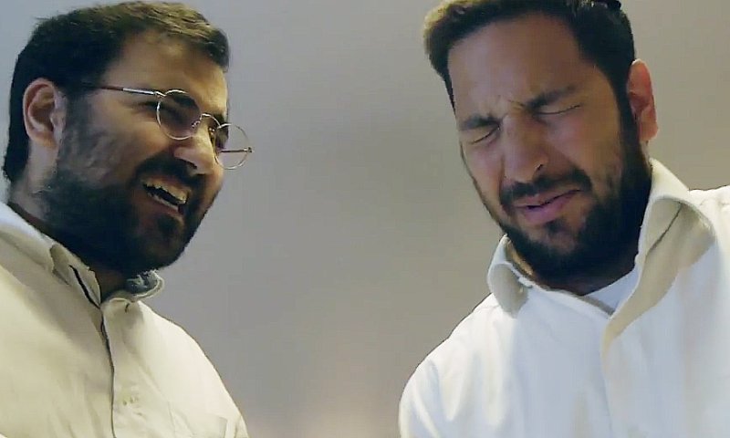 הגרסה החרדית לאנדרדוס: אדום או כחול?