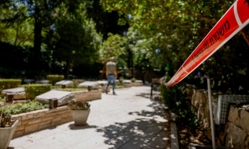 נעצר החשוד שהניח מכתב איום על קבר יוני נתניהו