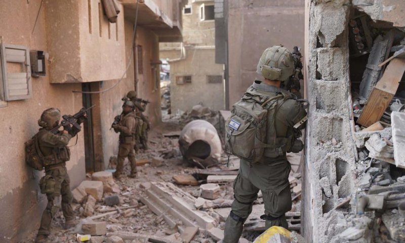 צפו: פשיטה ברצועה הפכה לקרב פנים אל פנים