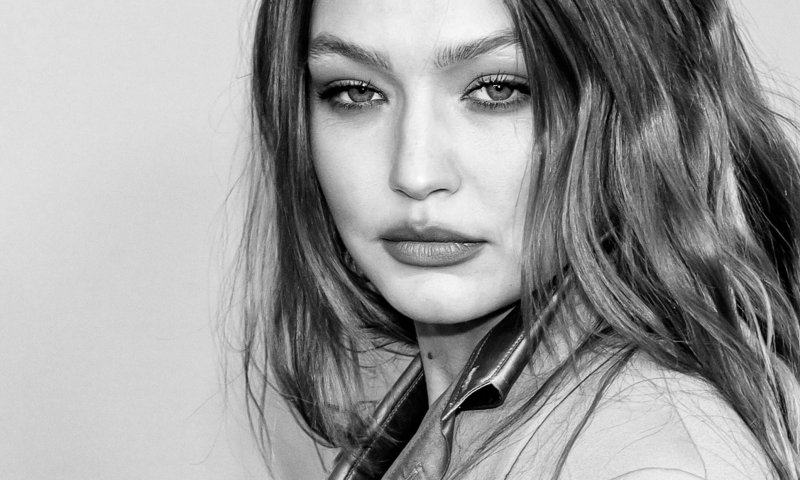 ג'יג'י חדיד מצטרפת למחאה עבור היהודים: לעולם לא עוד