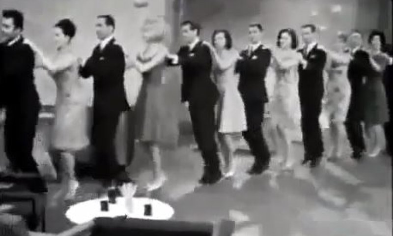 בניגוד לשמועות 'ריקוד הפינגווינים' אינו במקור מגרמניה הנאצית