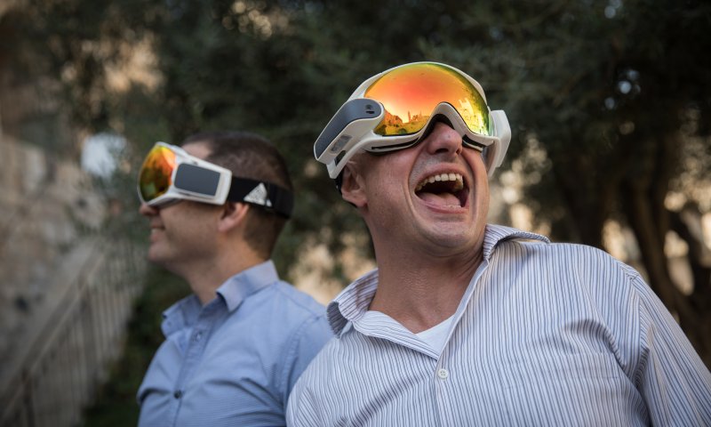 שידור חי מישיבת הכותל: מה היחס לתרבות המסכים