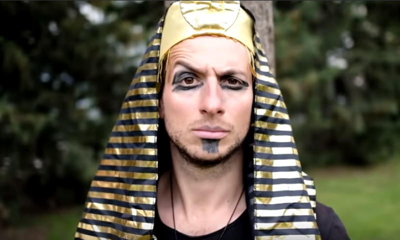 משעשע: הלהיט של סטטיק ובן אל בגרסה כשרה לפסח