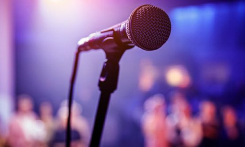 הזמר הישראלי חושף: מהשמונה באוקטובר אני מניח תפילין