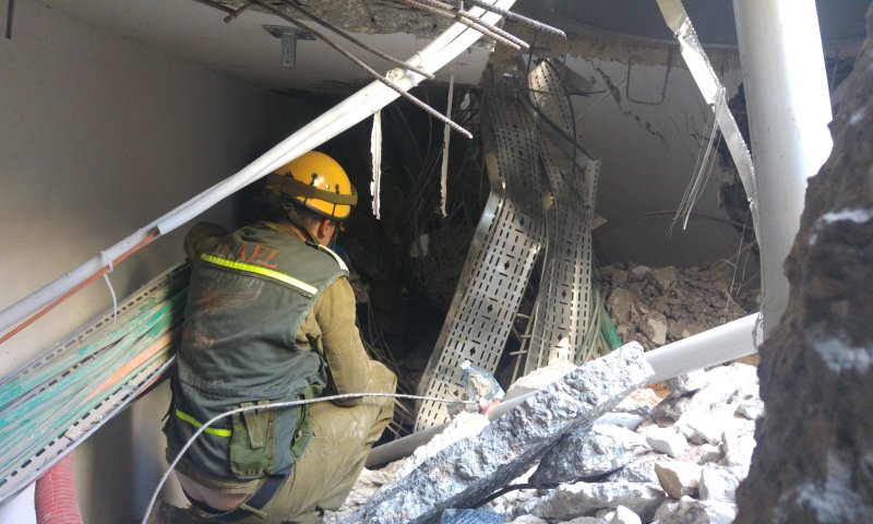 המחלצים דוממו את הכלים ושמעו את הלכודים