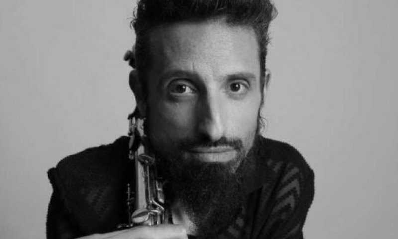 "לא מתבייש ולא גאה": דניאל זמיר יוצא מהארון